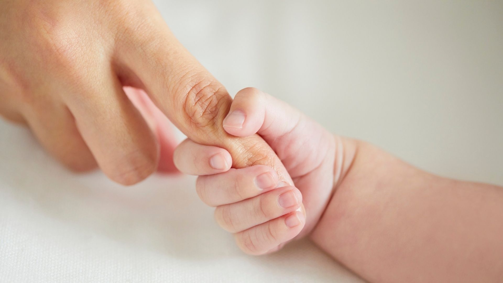 Wyprawka dla noworodka: co powinna zawierać i jak ją skompletować?